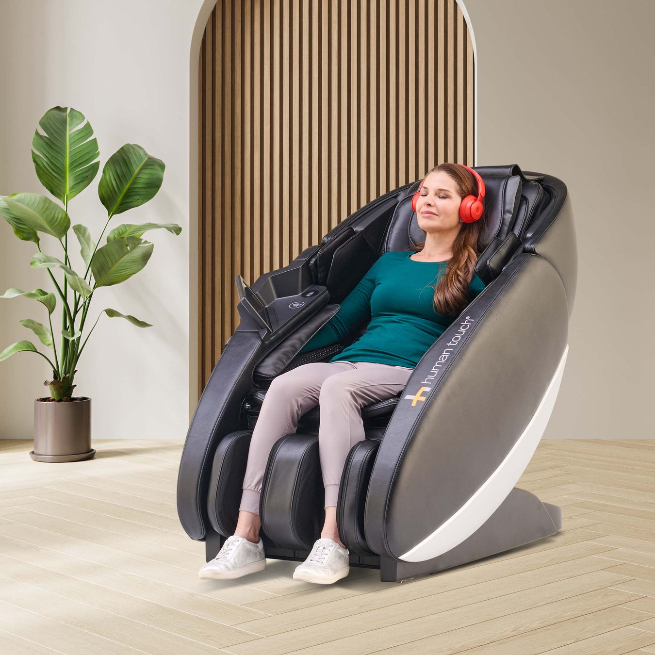 Novo XT  electric massage chair by Human Touch 