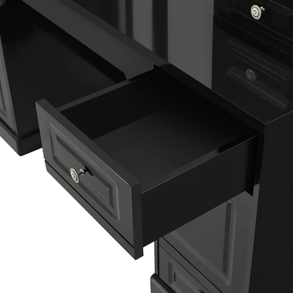 DIR Britannica barber station with storage space 