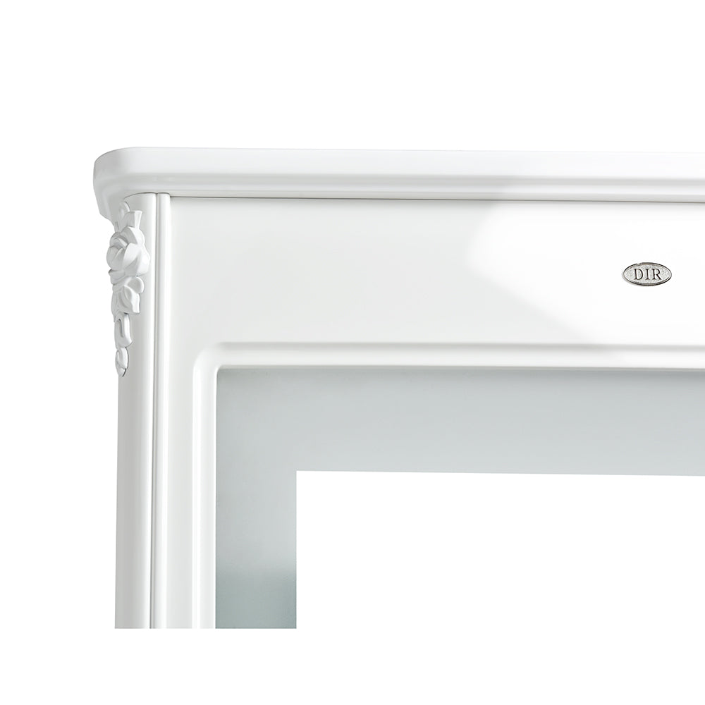 Dir modern hair station closeup