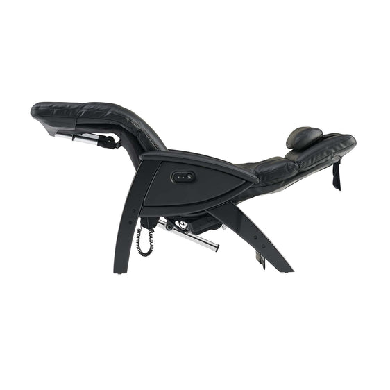 Human_Touch_AirTech_ZG_PRO_recliner_with_zero_gravity_and_air_massage_technology